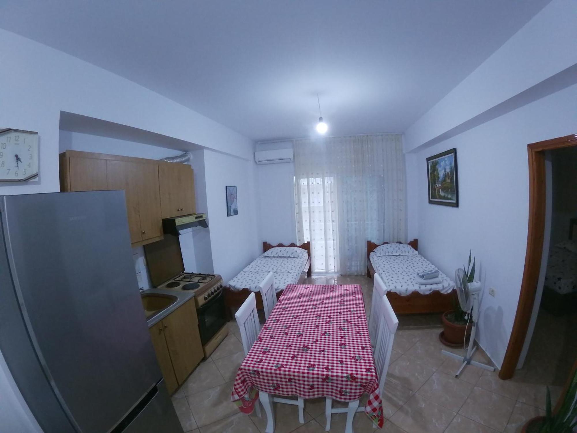 Tulipani Apartments Near Port Sarandë Eksteriør billede